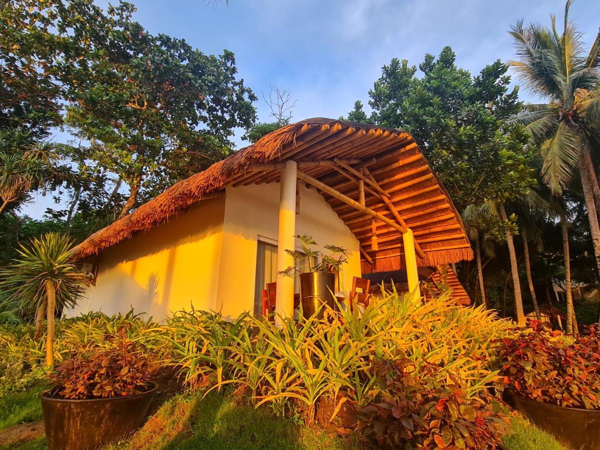 Antique Amor Bungalows & Villas Pandan Buitenkant foto